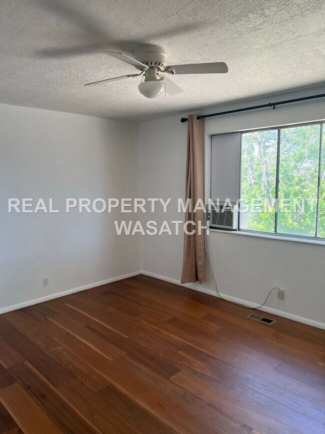 Building Photo - 265 E 5900 S