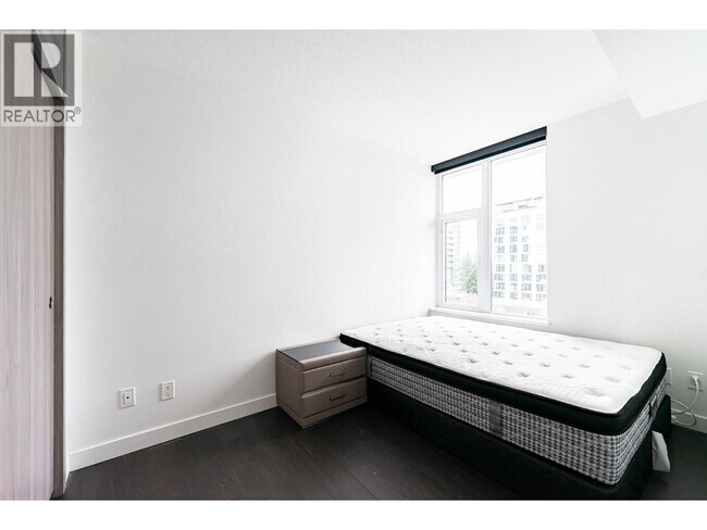 Building Photo - 3300 Ketcheson Rd