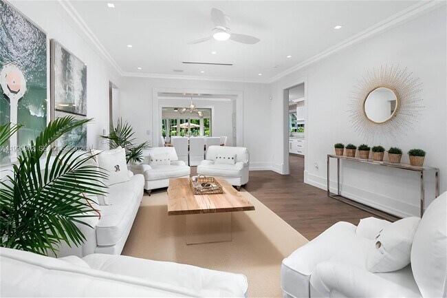 Foto del edificio - 2575 Pine Tree Dr