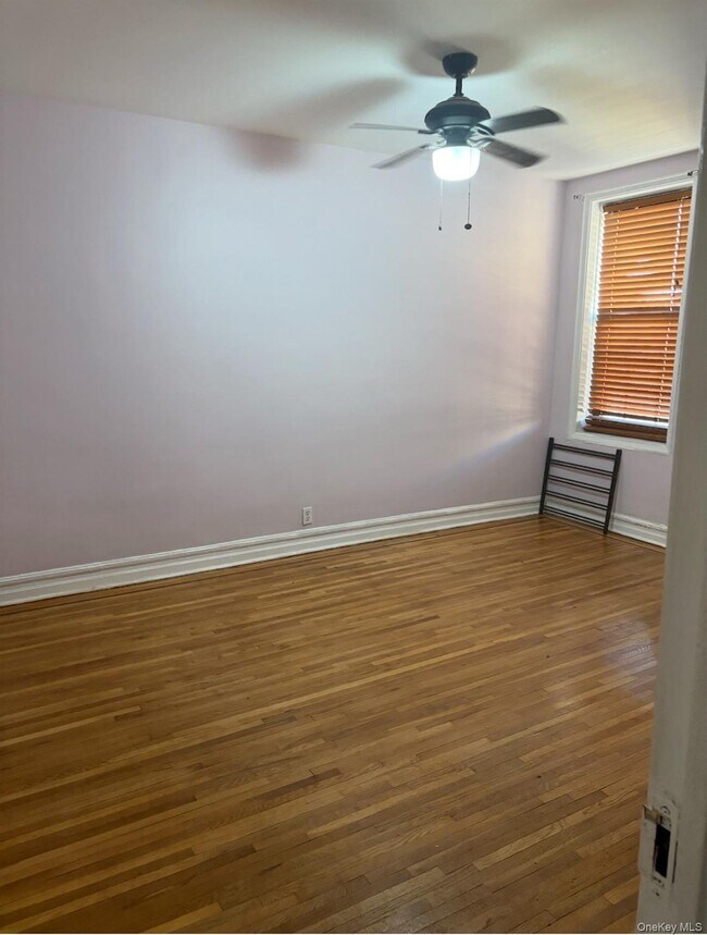 Foto del edificio - 754 Brady Ave