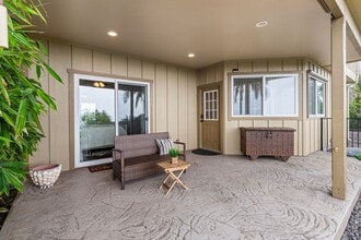 Building Photo - 75-358-358 Melelina Pl
