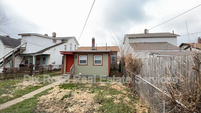 Foto del edificio - 252 McClure St