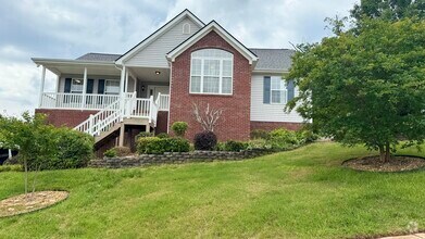 Building Photo - 5685 Hyacinth Ln