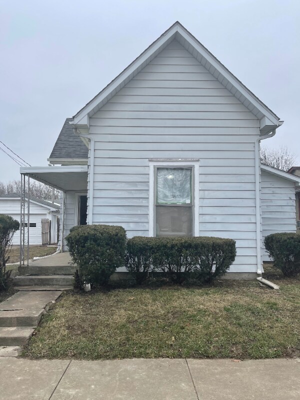 1820 Jefferson St, Anderson, IN 46016 House Rental in Anderson, IN