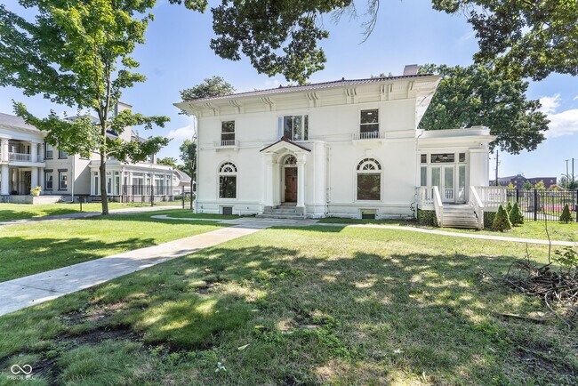 Foto del edificio - 3445 N Washington Blvd