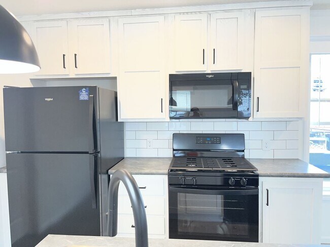 Building Photo - 7 Sandpiper Ln