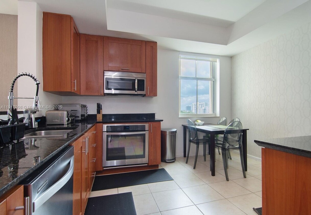 Photo - 3340 NE 190th Street 909, Aventura, FL 33180