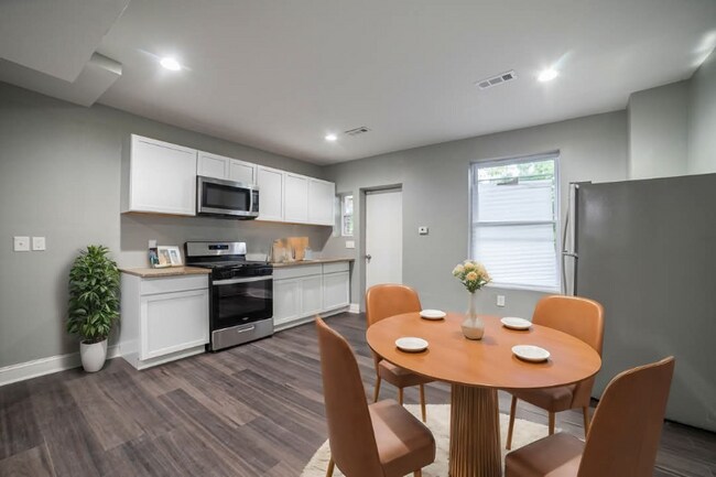 Foto del edificio - 3218 Elmley Ave