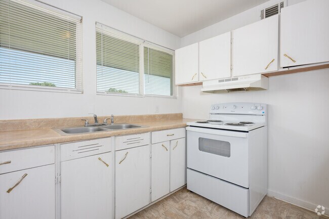 2 habitaciones, 1 baño - 850 pies cuadrados - Cocina - McCausland Ridge