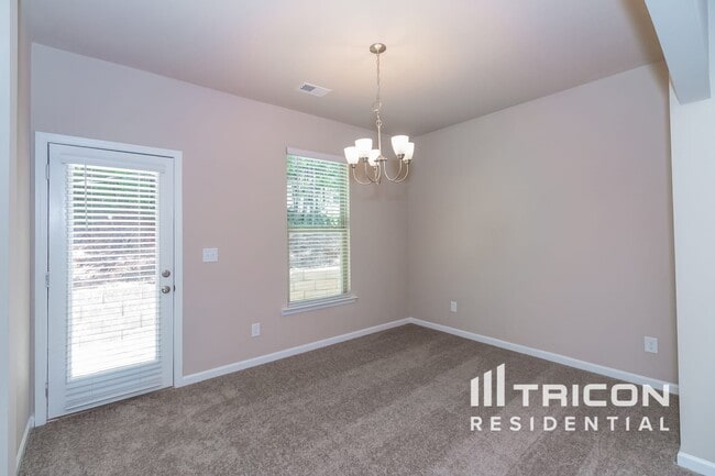 Building Photo - 193 Southwind Cir