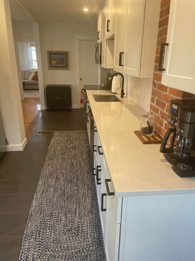 220 Wibird St, Portsmouth, NH 03801 Townhome Rentals in Portsmouth NH