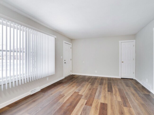 Foto del edificio - 402-404 3rd Ave N