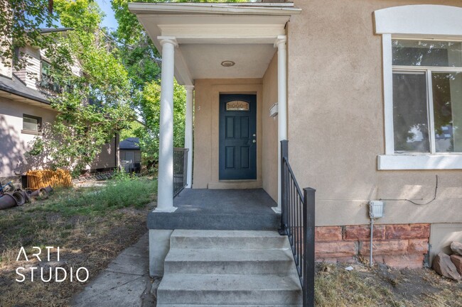 Foto del edificio - Charming Updated Home in SLC