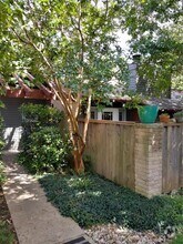Building Photo - 3815 Menchaca Rd