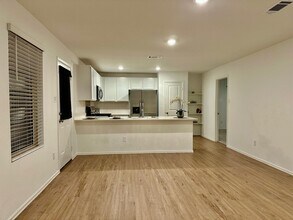 Building Photo - 20930 Zuccala Dr