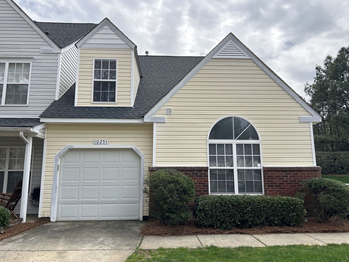 Primary Photo - 10251 University Park Ln