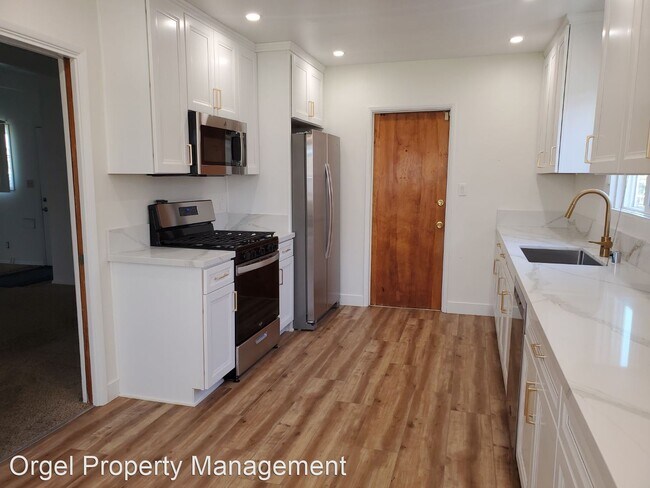 Building Photo - 3 br, 2 bath House - 5568 Mary Lane Drive