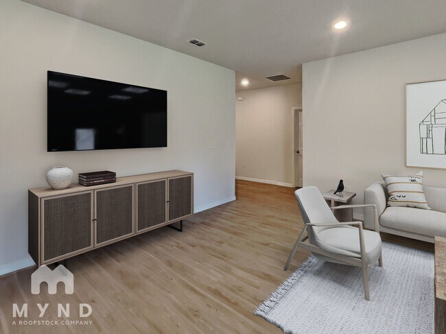 Foto del edificio - 1503 Panther Lk Pkwy