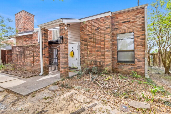 Building Photo - 183 Steiner Rd
