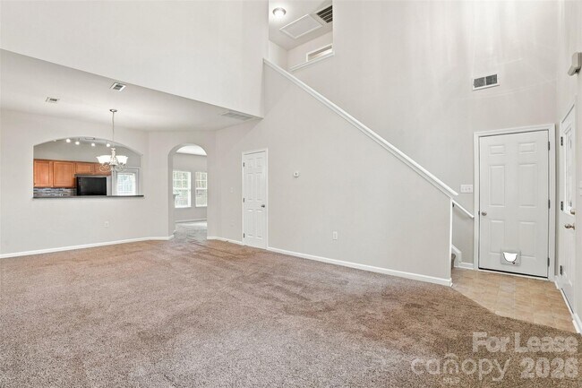 Foto del edificio - 345 Doughton Ln