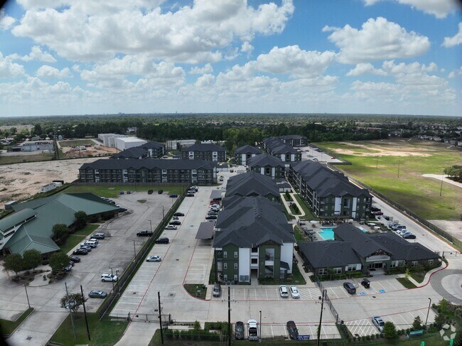 Exterior 3D - Saxon Pond Flats