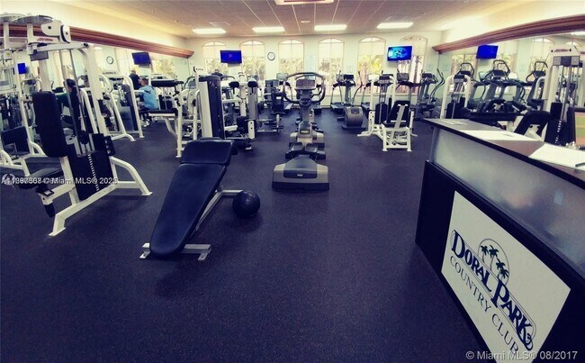 Foto del edificio - 9801 NW 45th Ln