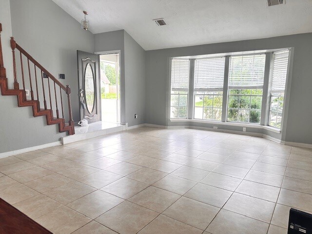 Building Photo - 12923 Skymeadow Dr