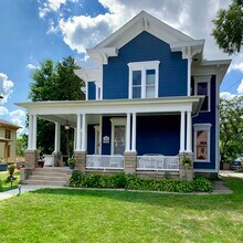 Building Photo - 278 Douglas
