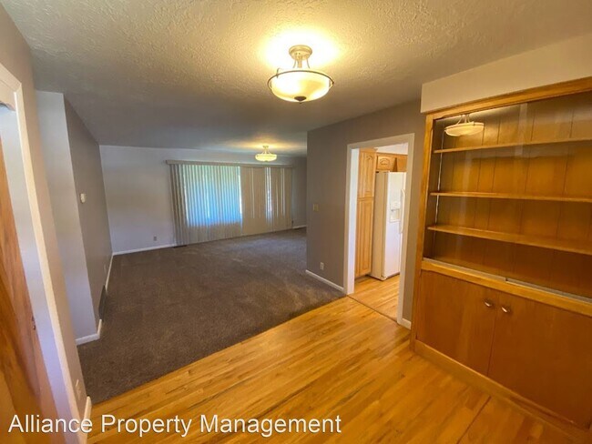 Building Photo - 4 br, 2 bath House - 7335 S 1375 E