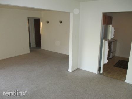Foto del edificio - 1 br, 1 bath  - 35 Monroe St Apt 2