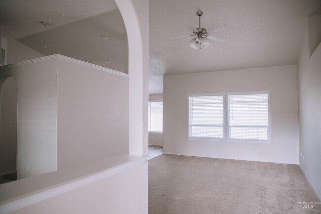 Building Photo - 1520 Pilot St