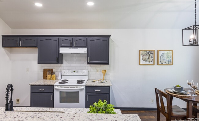 Building Photo - 9807 Marbach Bend