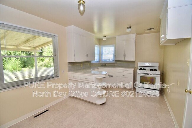 Building Photo - 3429 Sonoma Ave