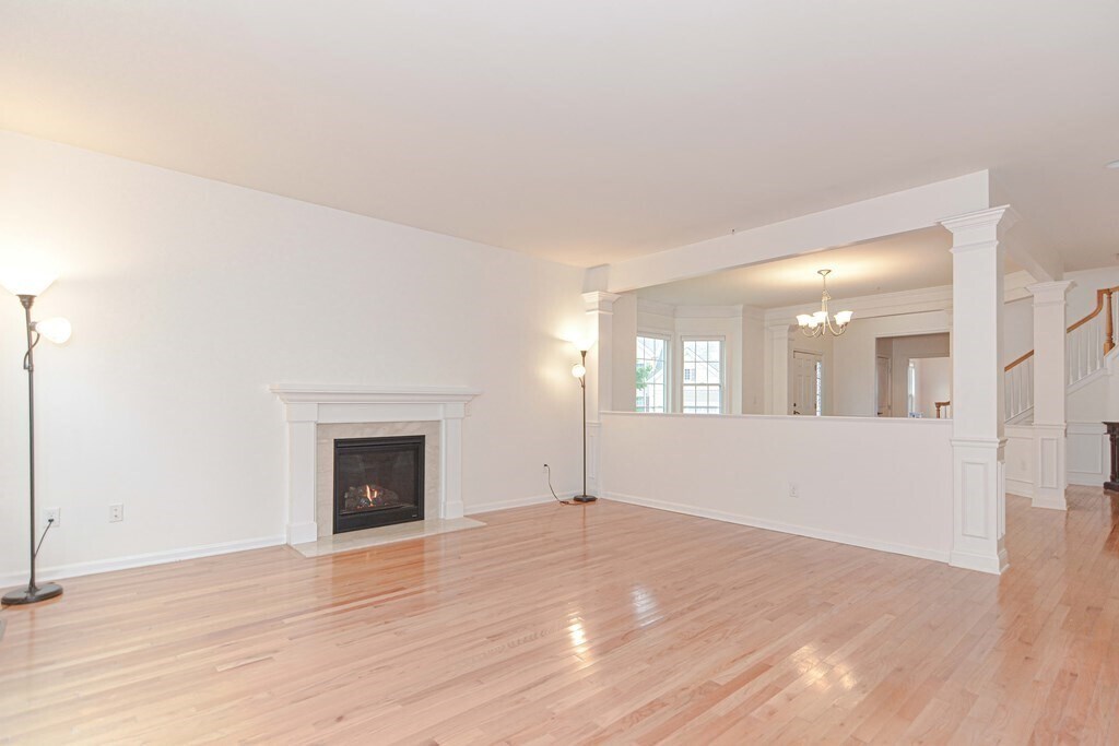 19 Ryegrass Cir, Hopkinton, MA 01748 Townhome Rentals in Hopkinton MA