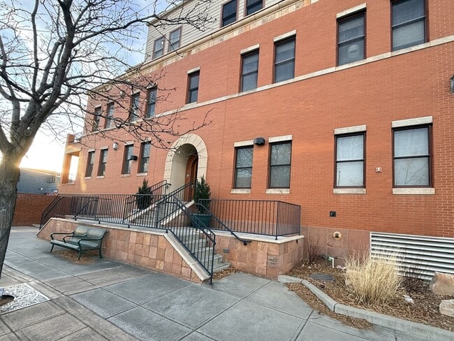 Foto del edificio - 261 Pine St