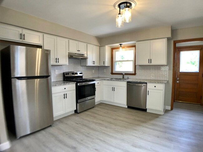 Building Photo - 3806 N 98th St