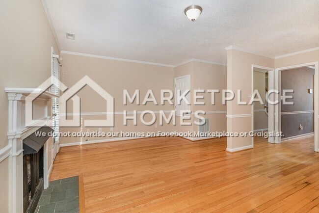 Foto del edificio - 225 Woodside Ave