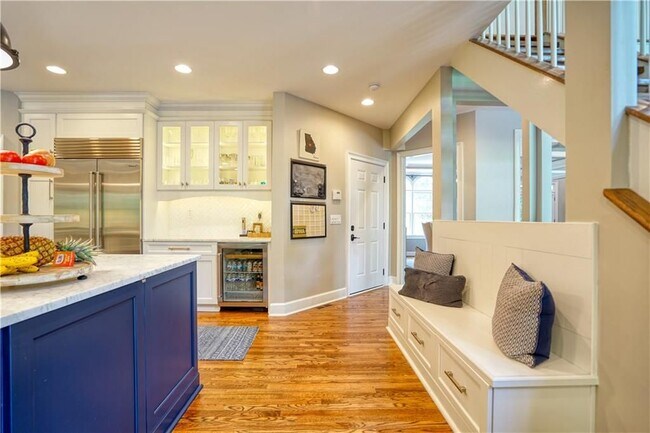 Building Photo - 958 Glenverness Dr