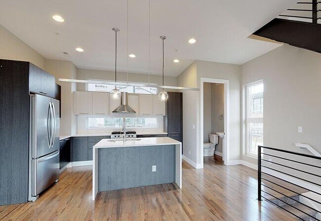Building Photo - Modern Industrial Style Townhome