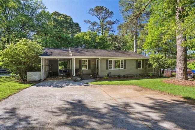 Foto del edificio - 2873 Briarcliff Rd NE