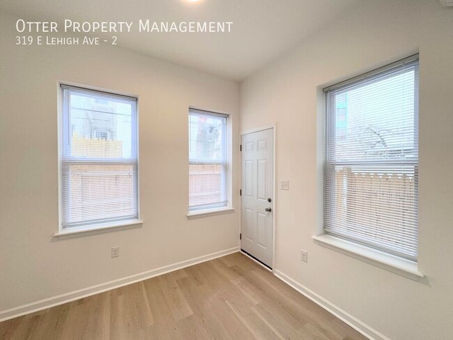Building Photo - 319 E Lehigh Ave