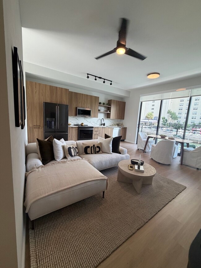 Building Photo - 11291 Biscayne Blvd