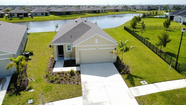 Building Photo - 12440 Rimini Wy