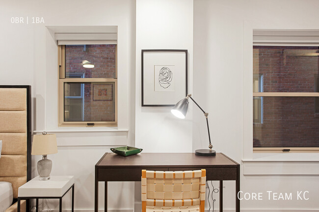 Foto del edificio - Studio availale now in Midtown!