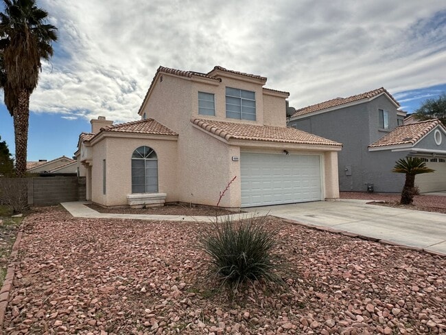 Building Photo - Eastern & Warm Springs