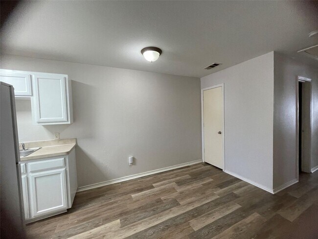 Foto del edificio - 5217 Calloway St
