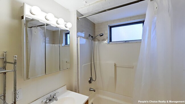 Foto del edificio - 120 Cedar St