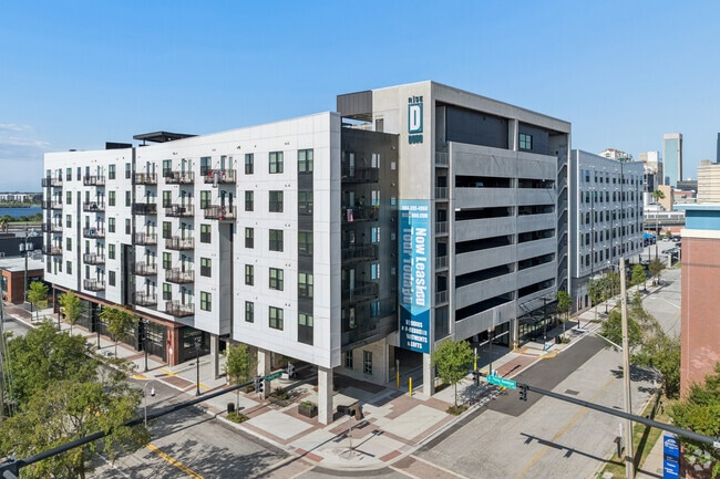 Building Photo - RISE Doro