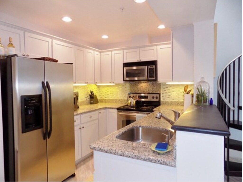 Foto principal - 360 Revere Beach Blvd