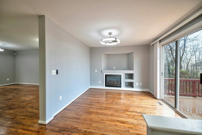 Building Photo - 21749 Tottenham Hale Ct